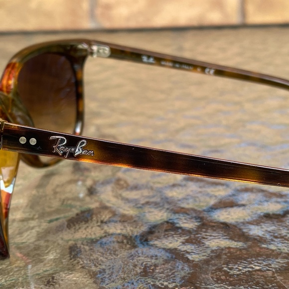 Ray Ban Aviator Sunglasses - Picture 9 of 10